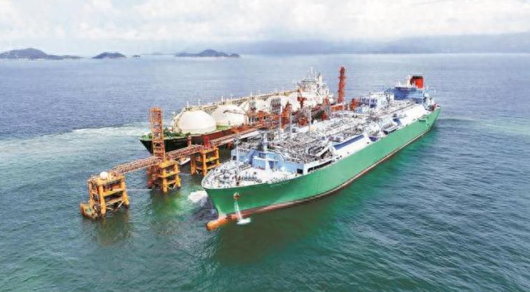 全球最大海上液化天然气接收站启用 为香港提供可靠清洁能源