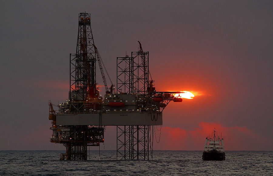 我国石油消费将于2030年达到峰值6.8亿吨