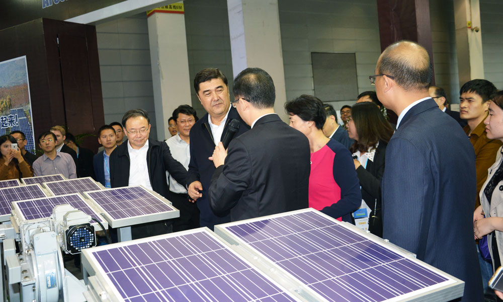 努尔·白克力强调光伏市场化 不达标企业将被