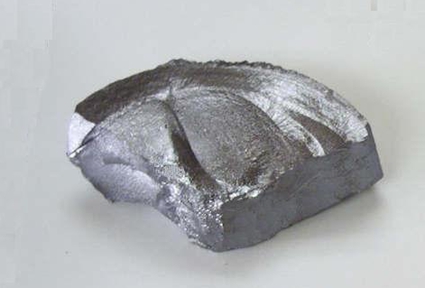 黄河新能源分公司多晶硅年产量首破2000吨大