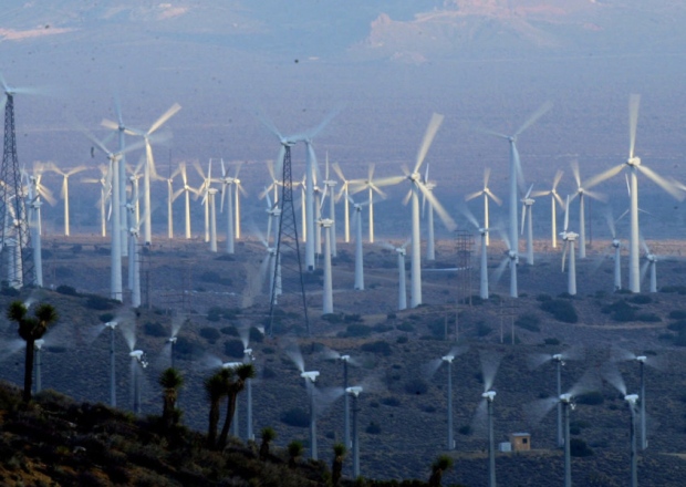 2015年全球可再生能源并购规模达553亿美元