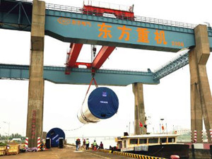 广东省首个大功率海上风电5.5MW塔筒在东方重机码头发货