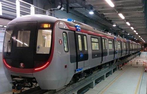 港铁电缆故障2天暂停5小时 70班接驳巴士疏导旅客 港铁电缆故障2天暂停5小时 70班接驳巴士疏导旅客