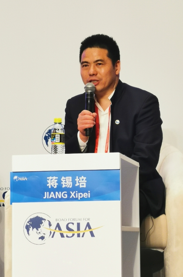 蒋锡培在“绿地投资,还是跨境并购?”论坛上发言 蒋锡培在“绿地投资,还是跨境并购?”论坛上发言