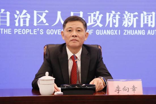 广西发改委原副主任、能源局原局长李向幸涉受贿500余万受审 广西发改委原副主任、能源局原局长李向幸涉受贿500余万受审