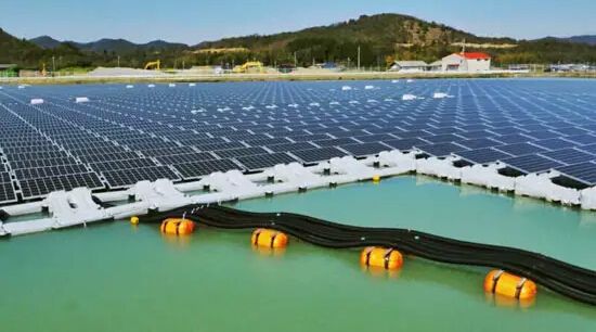 法国启用首个水上漂浮太阳能光伏发电站 法国启用首个水上漂浮太阳能光伏发电站