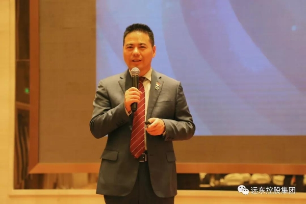 蒋锡培在现场讲课 蒋锡培在现场讲课