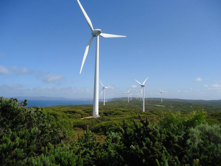云南黑巴38兆瓦風電項目機組安裝