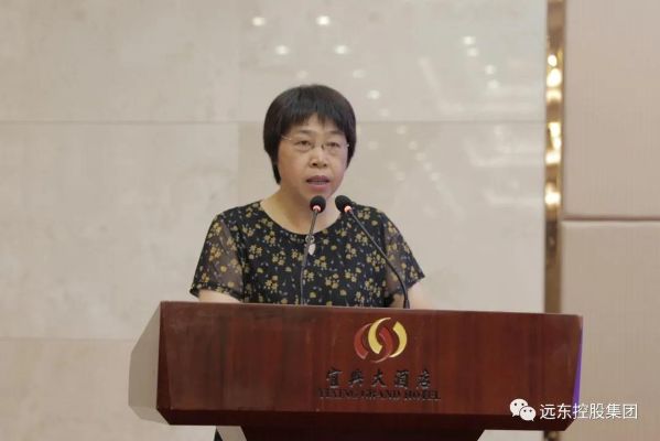 宜兴市审计局局长、党委书记周水仙局长发表讲话
