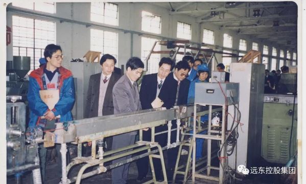 1990年5月,第一根电线产品下线 1990年5月,第一根电线产品下线
