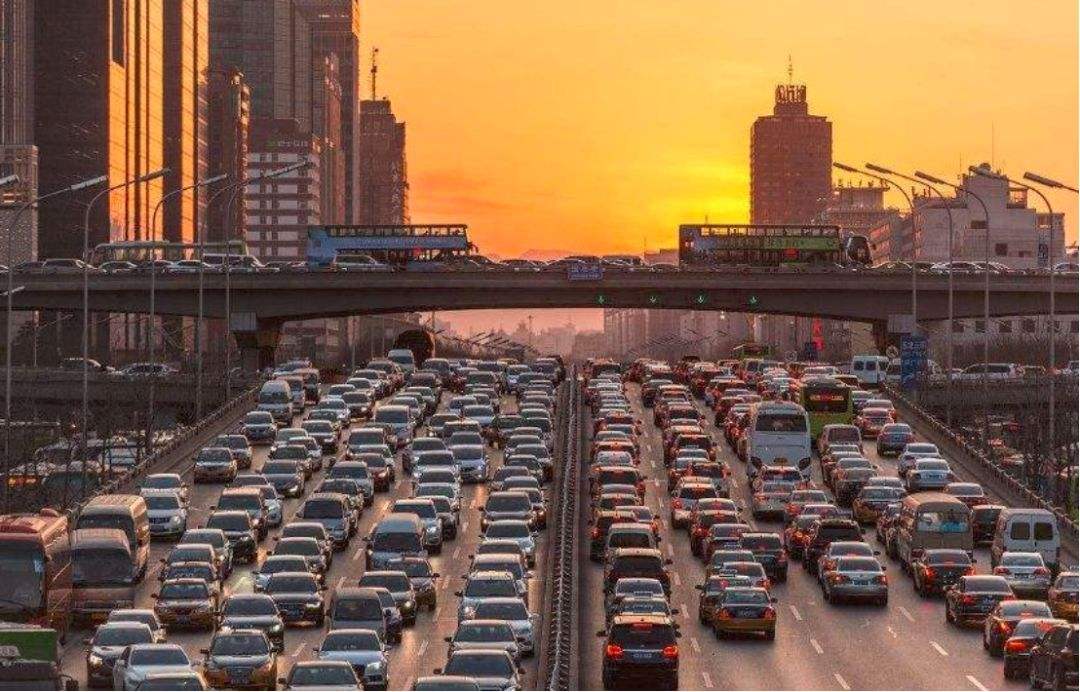 上半年中国汽车市场销量占全球份额32% 具有绝对优势 上半年中国汽车市场销量占全球份额32% 具有绝对优势
